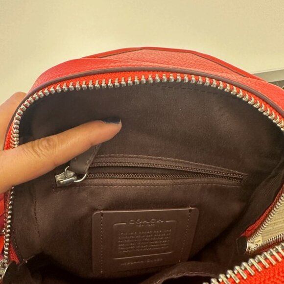 Coach Sullivan - Red - Crossbody - Sling bag MAKE AN OFFER! - Picture 4 of 5